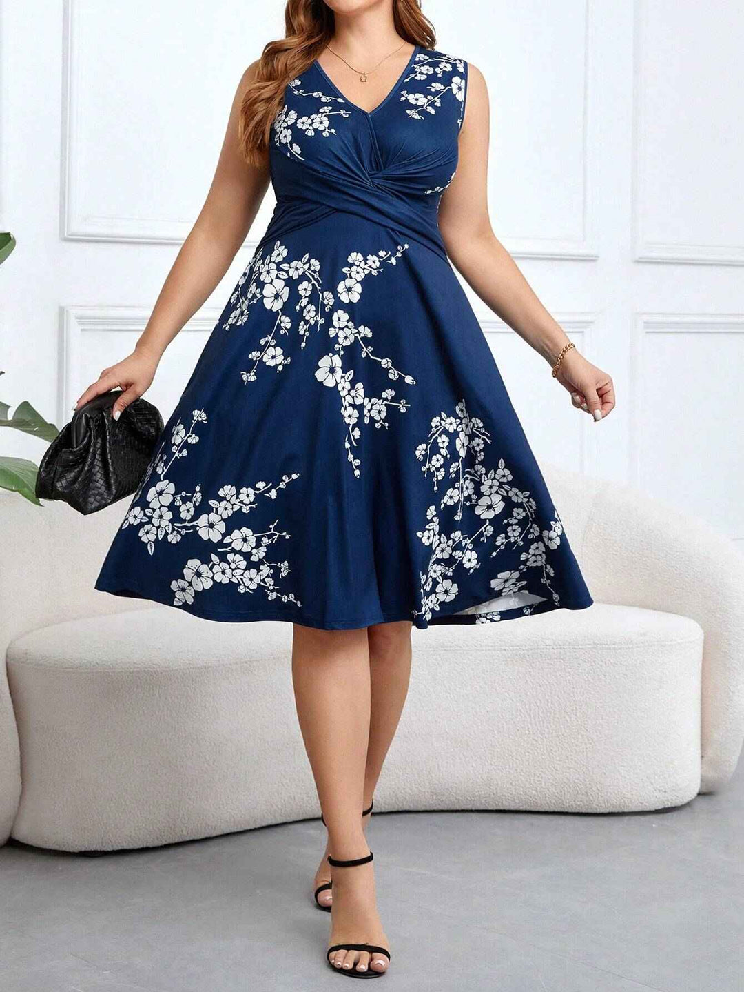 Danica - Vestido Floral com Estilo Envolvente