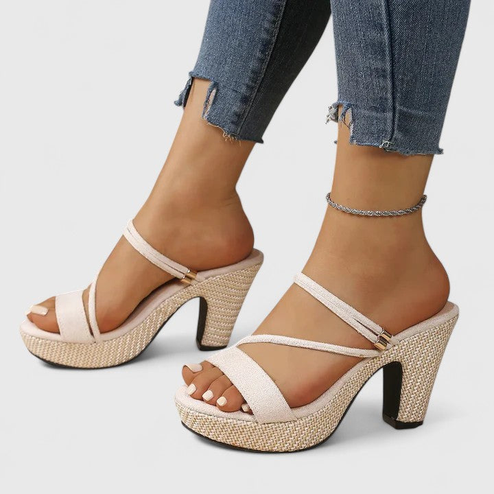 Lorienna | Saltos Refinados