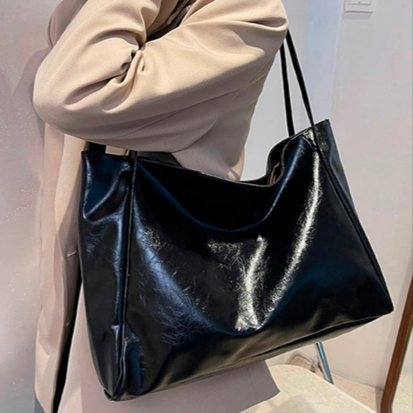 Patricia™ | Saco de Couro Brilhante