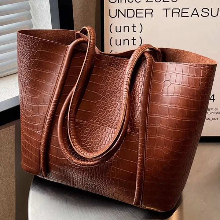 Christina™ | Bolsa de ombro refinada