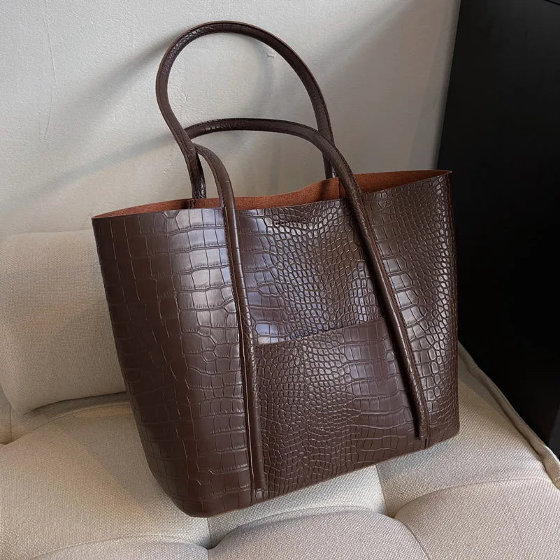 Christina™ | Bolsa de ombro refinada