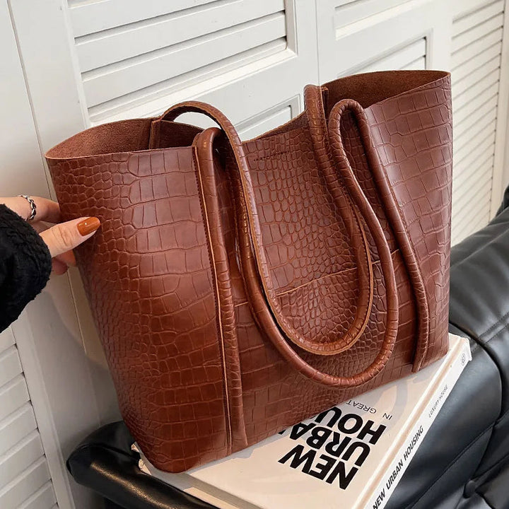 Christina™ | Bolsa de ombro refinada