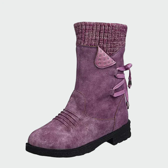 Botins elegantes em camurça
