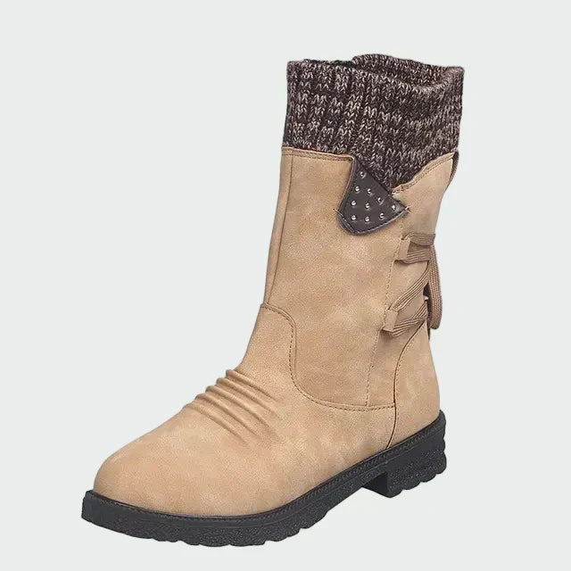 Botins elegantes em camurça