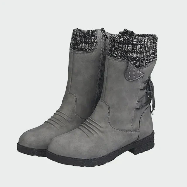 Botins elegantes em camurça