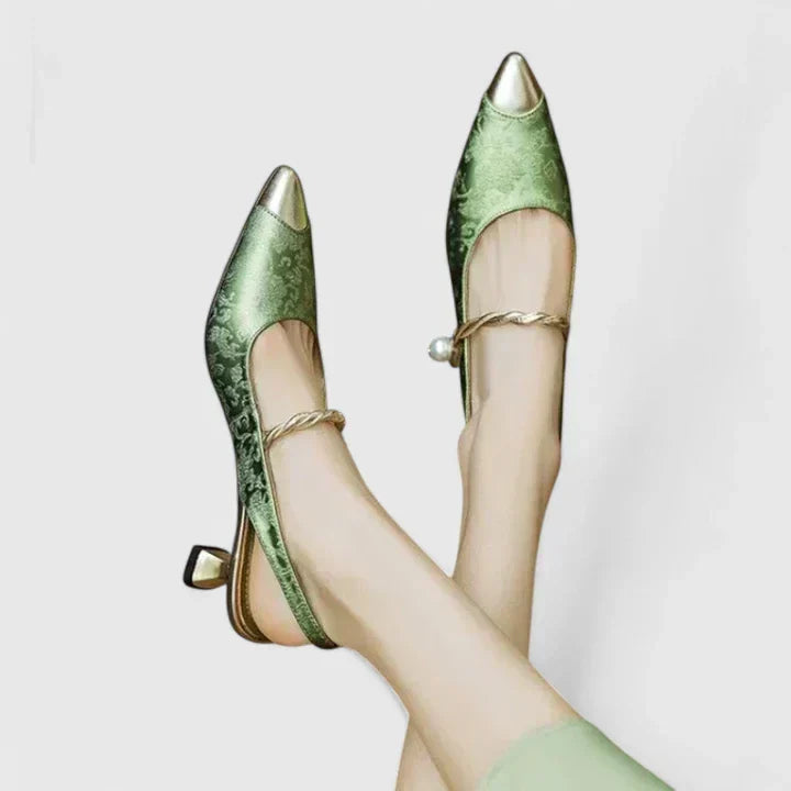 Annelie - Chic Saltos