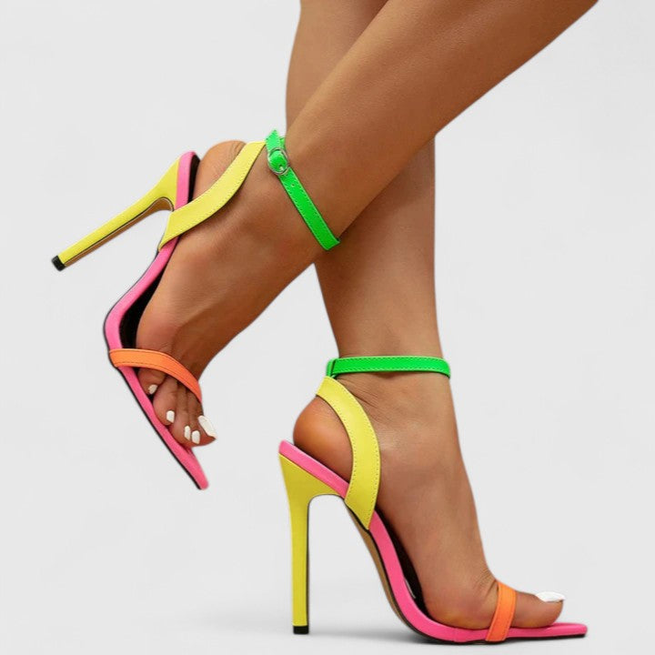 Olijf - Saltos Stiletto