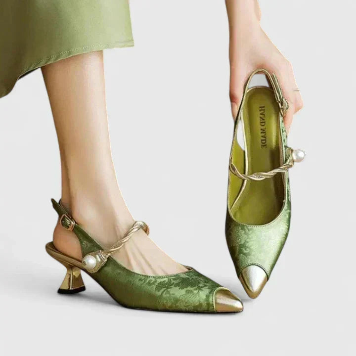 Annelie - Chic Saltos