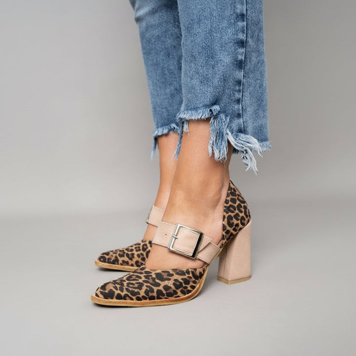 Luvia | Elegantes Saltos
