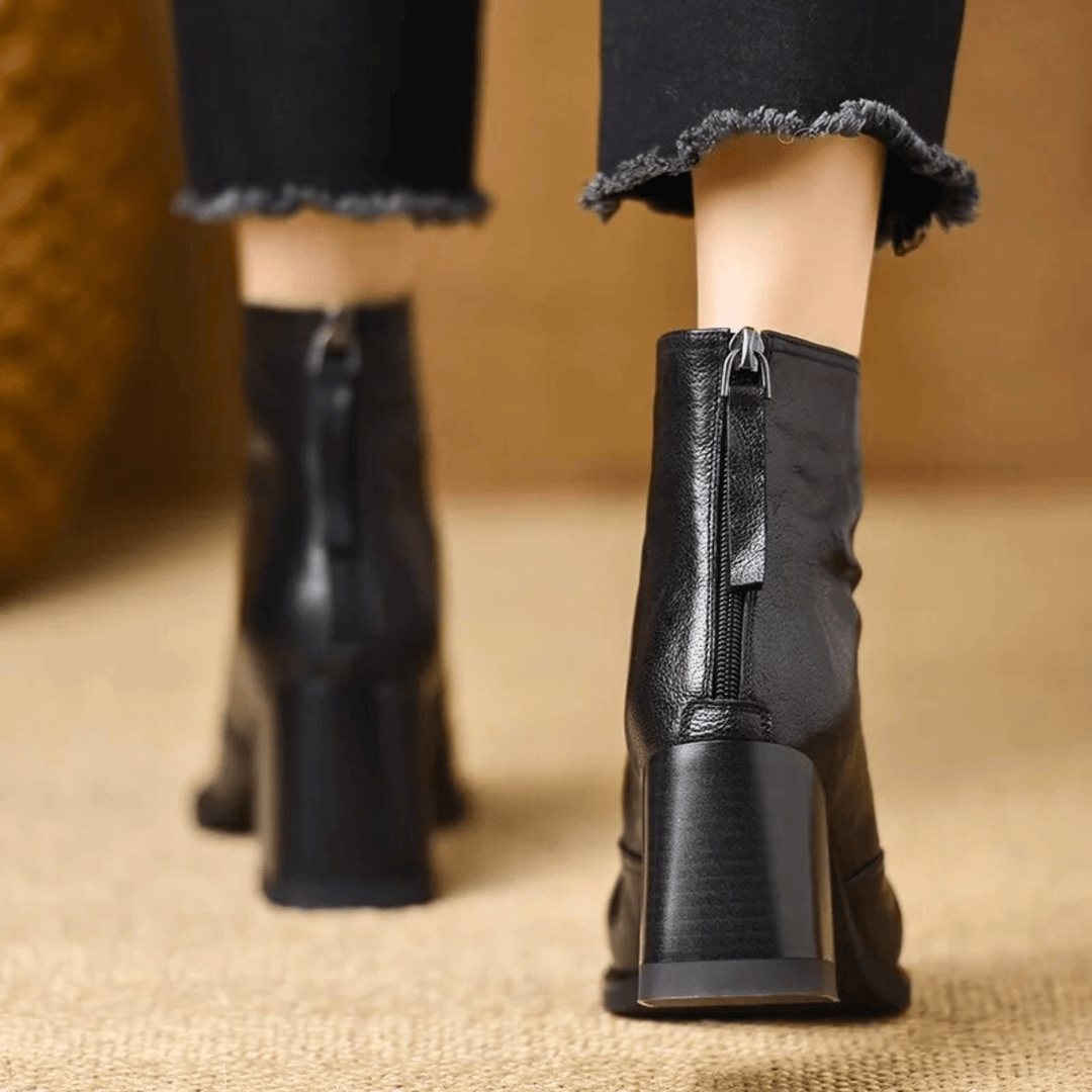 Claudia | Botins de luxo com salto médio