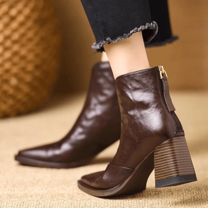 Claudia | Botins de luxo com salto médio